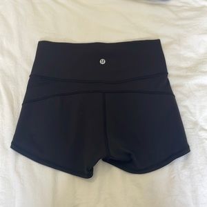 Lululemon Wunder Train 4” Black Shorts